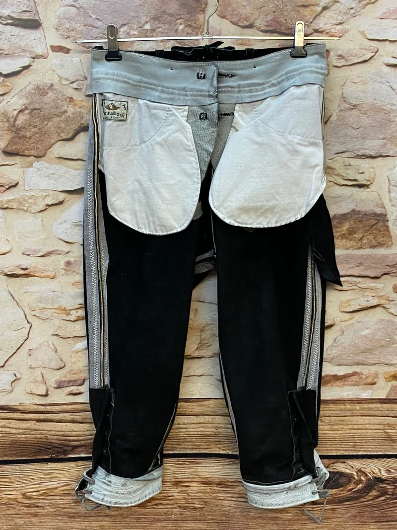 Damen Trachtenlederhose Gr. 34 – schwarz bestickt