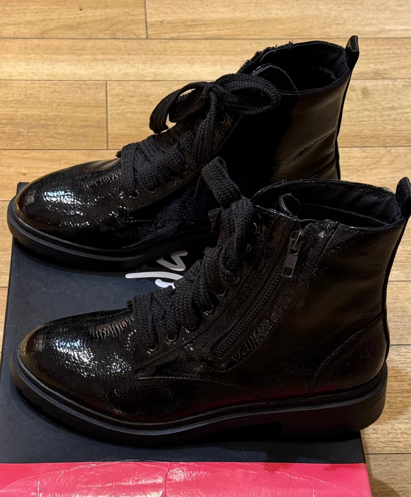 Boots La Strada Patent schwarz Lack glänzend