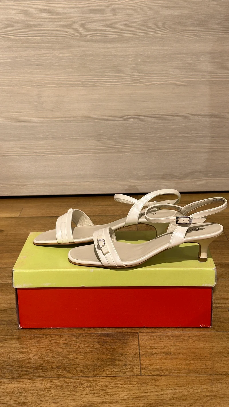 Sandalen Faithful Jasmin weiß