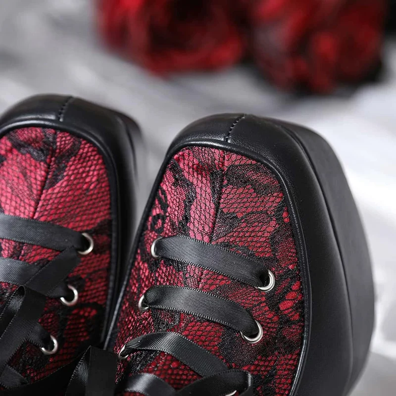 Gothic-Schnürstiefeletten für Damen mit Kettenreißverschluss und Plateau