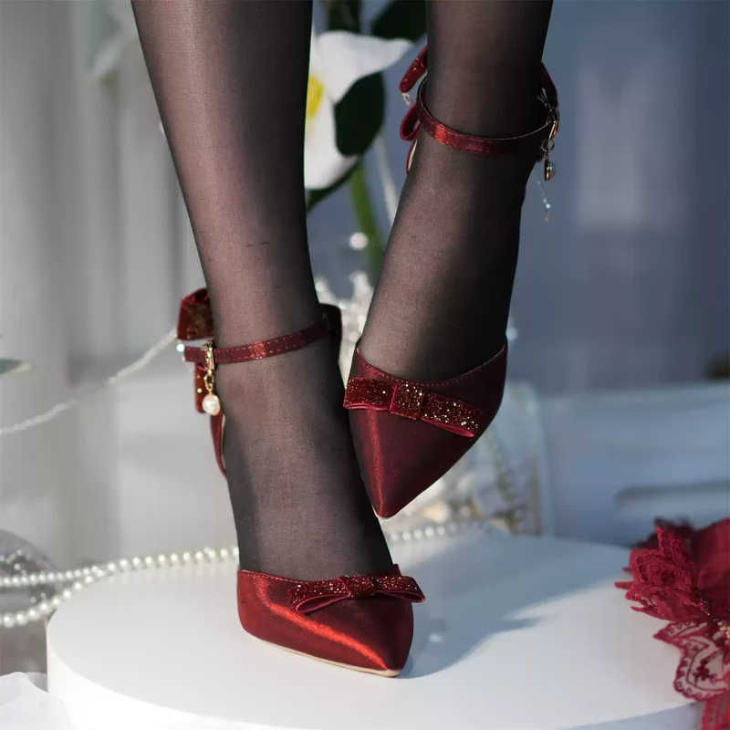 Gothic-Stilettos mit Schleife und Knöchelriemen für Damen