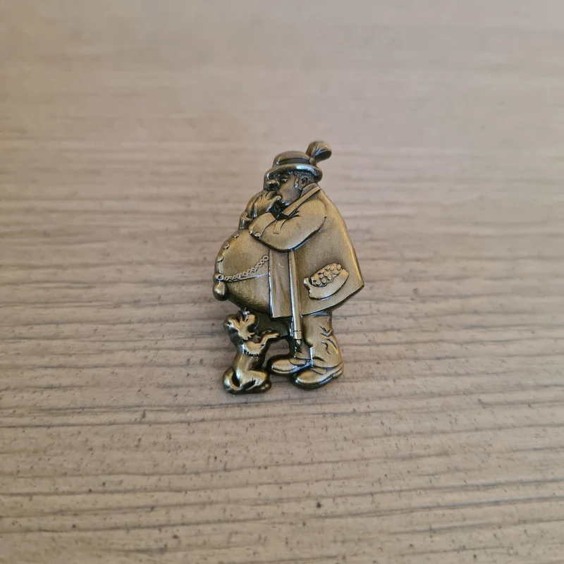Anstecker "Buzi Bronze"
