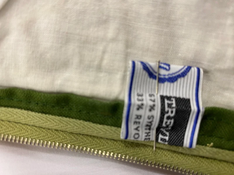 Vintage Dirndl Grün mit Stickerei & Schürze – Gr. 48/50