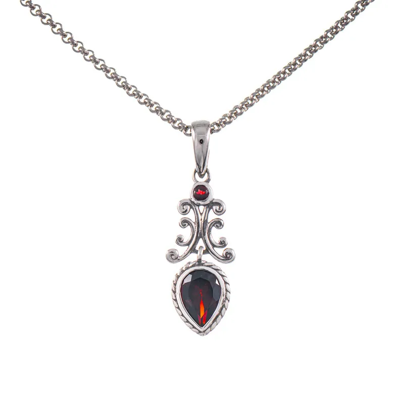 Anhänger mit Kette Zierlich
