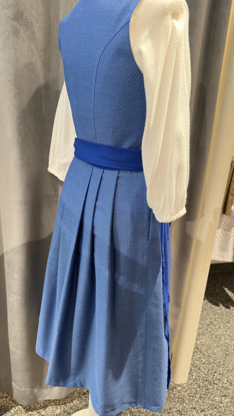Dirndl Goldstich hellblau mit Spitzenschürze 70cm