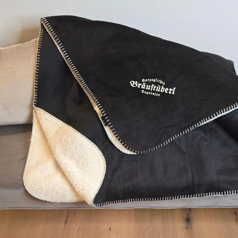 Kuscheldecke "Bräustüberl"
