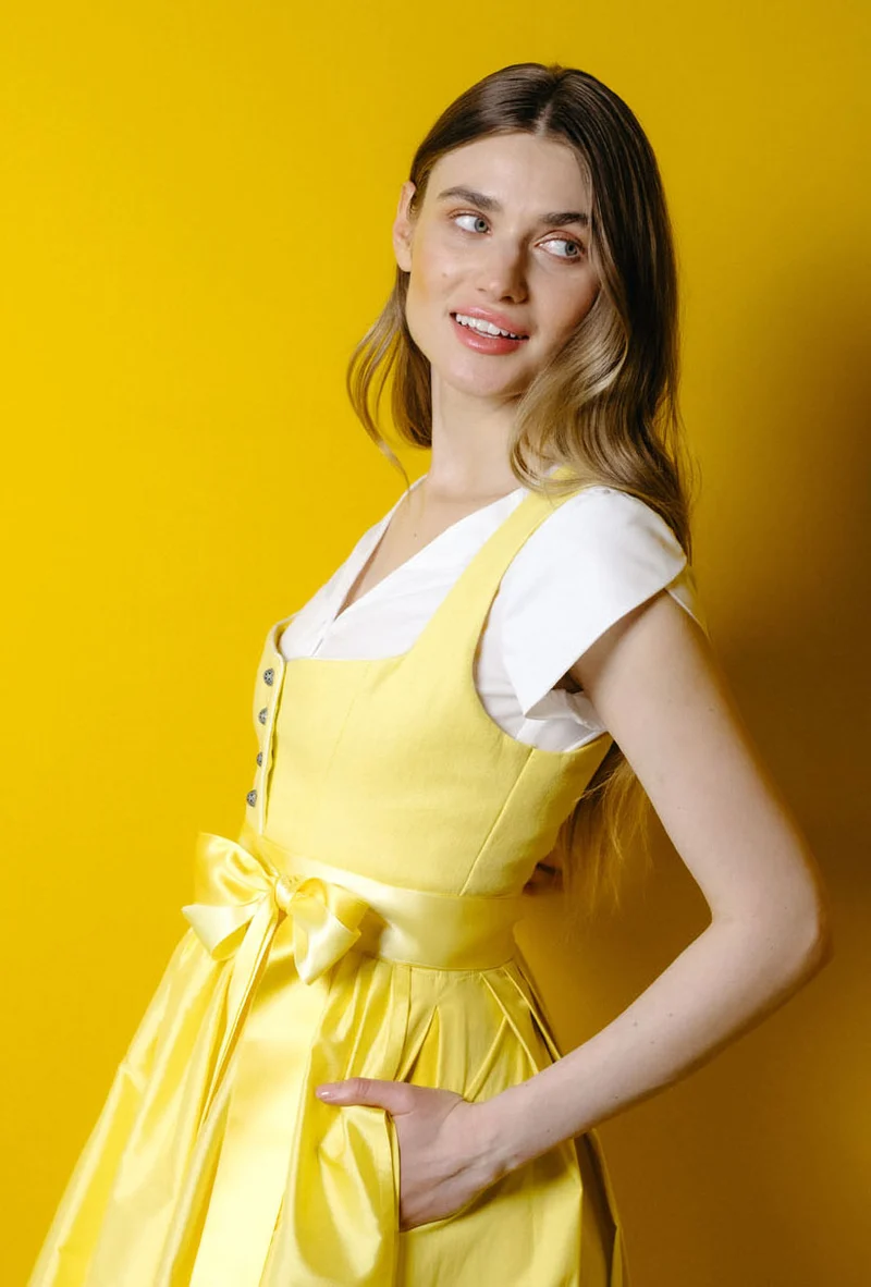 Dirndlbluse Tabea