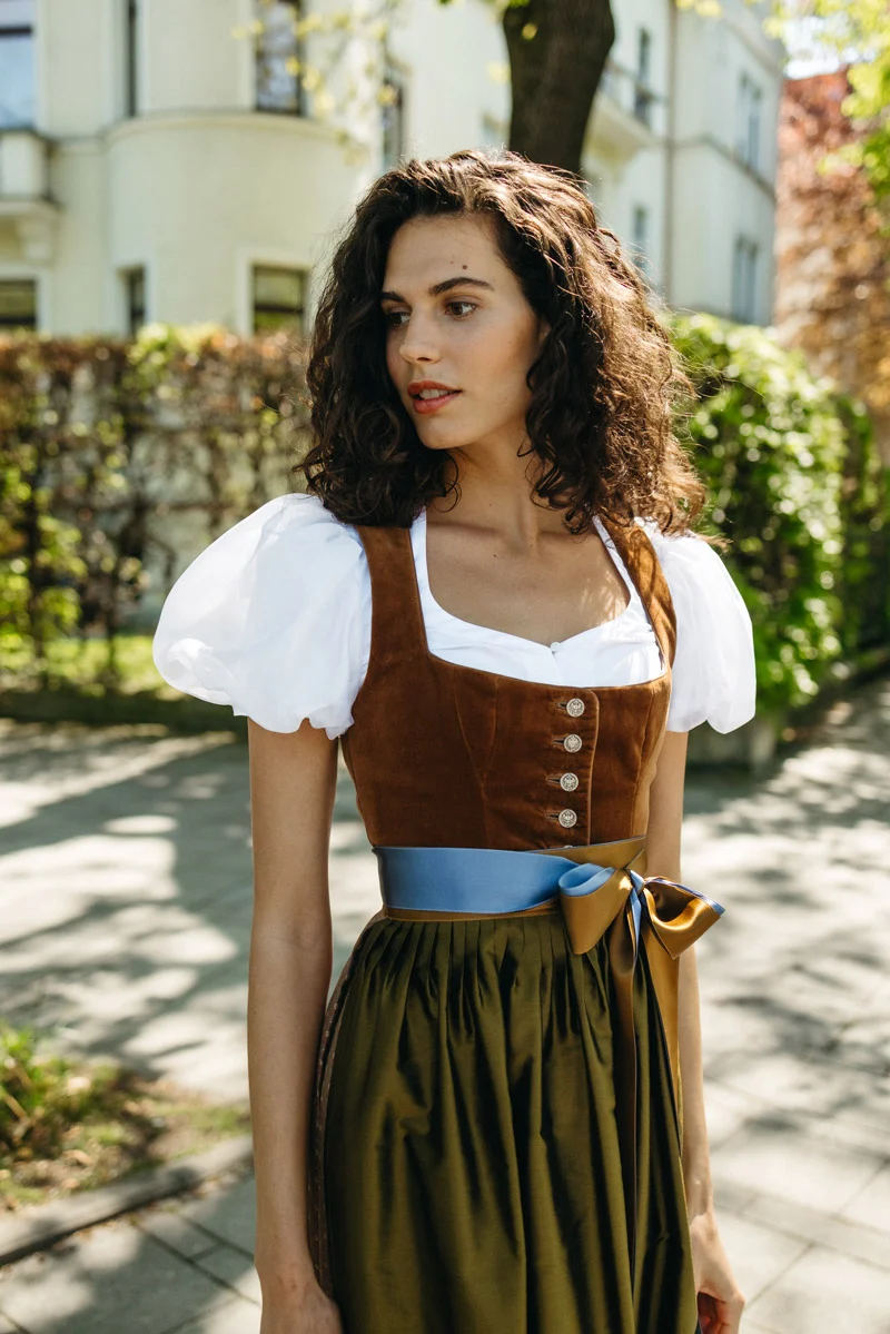 Dirndlbluse Chiara