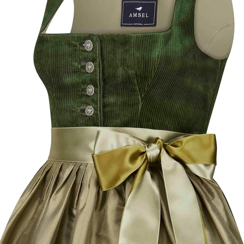 Corddirndl Hannah Oliv (2025)