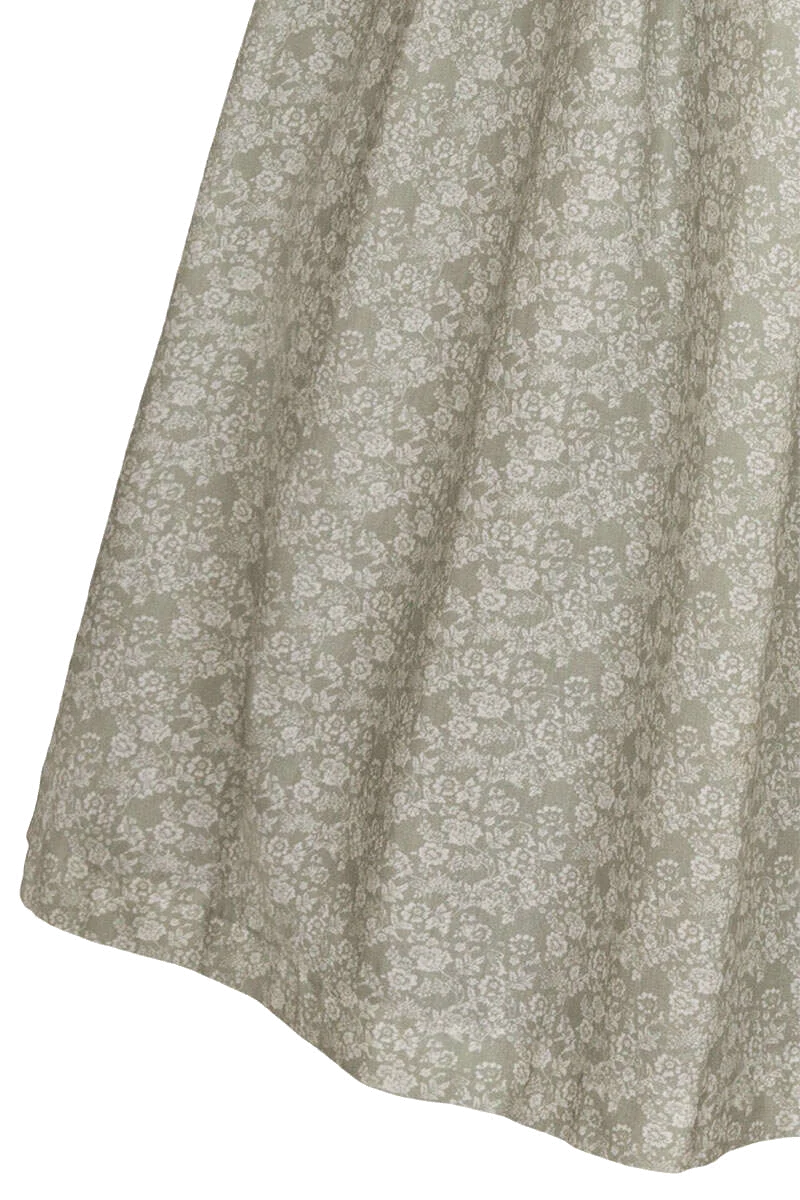 Dirndl lang mit hochgeschlossenem Ausschnitt