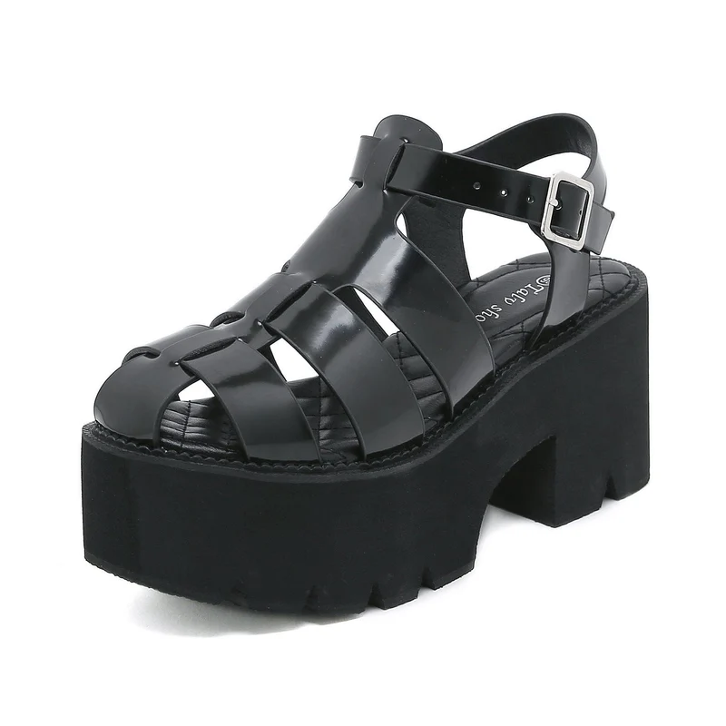 Punk-Plateausandalen aus Lackleder mit Schnalle für Damen