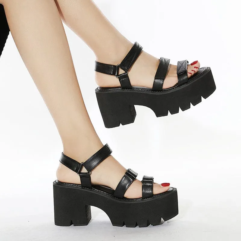 Punk-Plateausandalen mit Klettverschluss für Damen