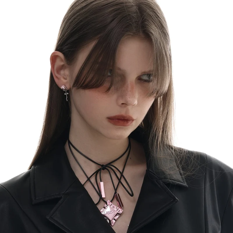 Damen-Punk-Riemchen-Quadrat-Halskette