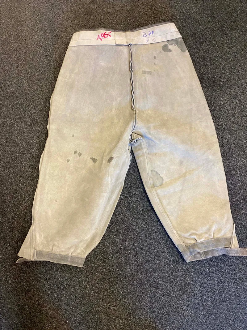 Vintage Kniebundlederhose Herren 1970er Grau Echtleder Gr. 46
