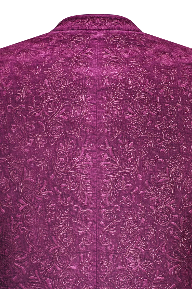 Samtjacke mit reicher Relief-Stickerei