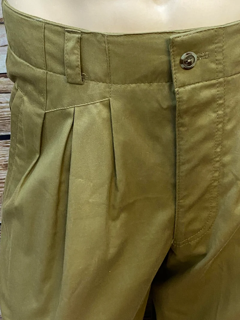Vintage Bundfaltenhose Herren Gr.94 (48) – High Waist Olivgrün Baumwolle 80er 90er