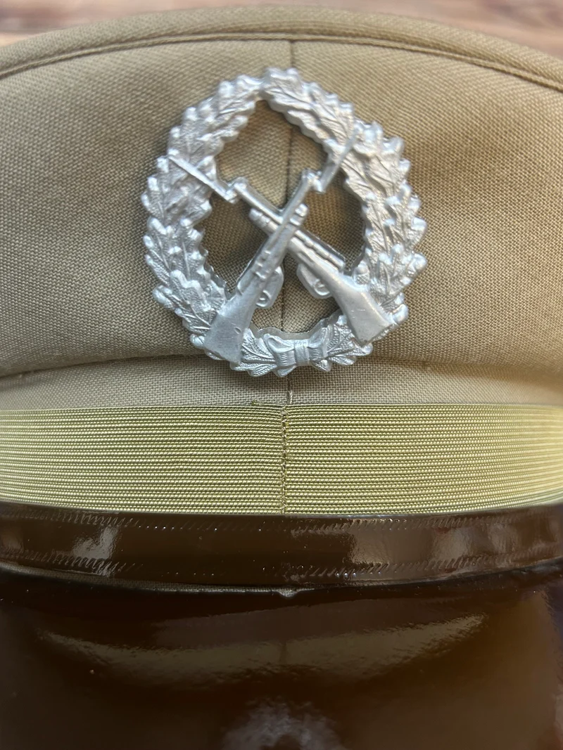 Italienische Sommer-Uniform Schirmmütze – Größe 59