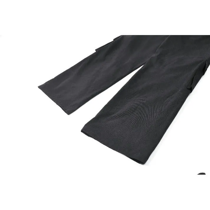 Punk-Damenhose mit Ösen, großer Tasche und Reißverschluss