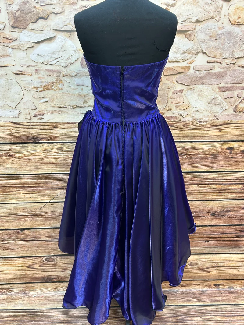 Vintage Cocktailkleid lila Satin Federn Pailletten 80er Gr. 34
