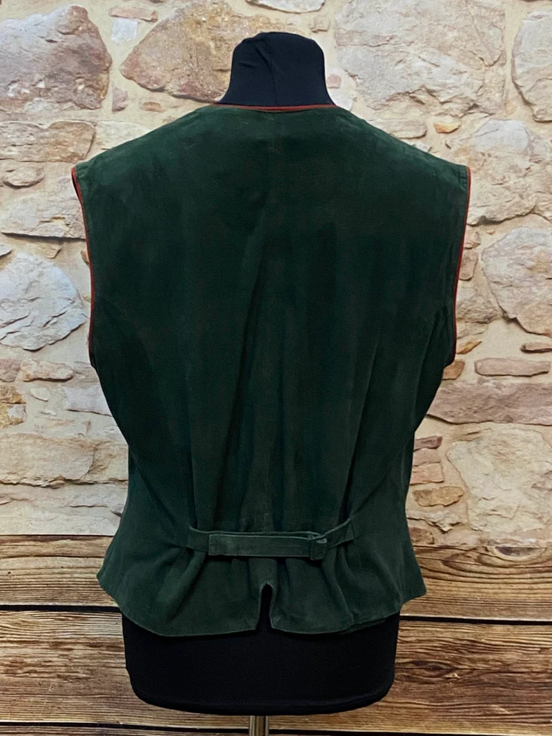 Vintage Damen Weste Trachtenstil dunkelgrün mit roten Paspeln – Größe 48