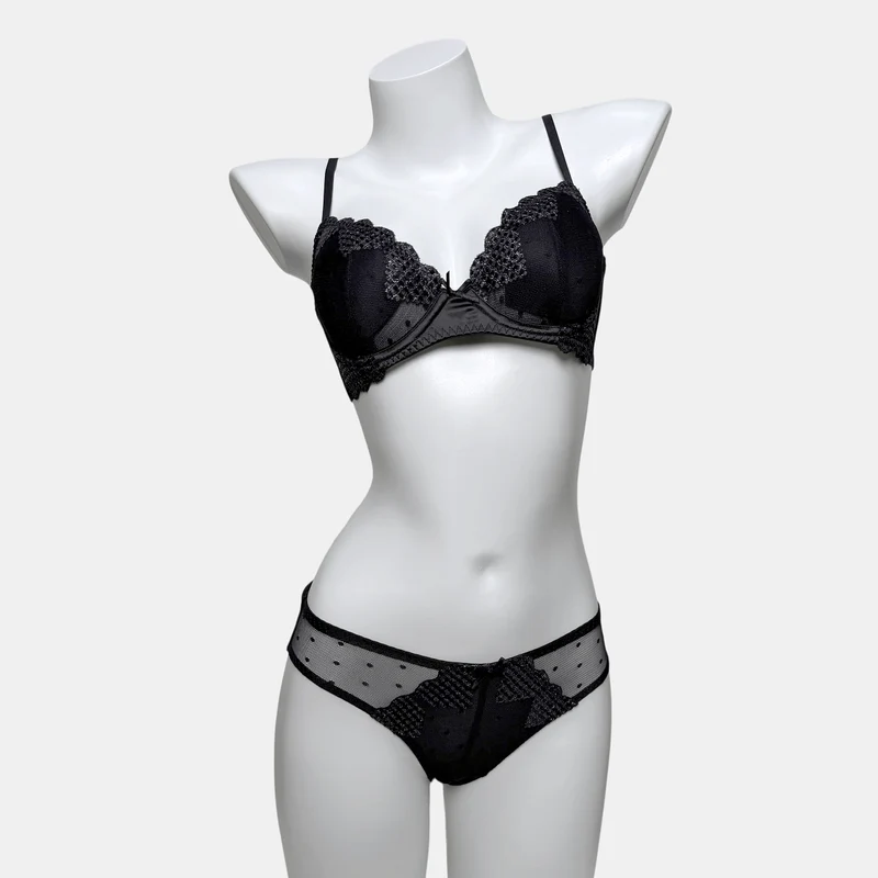 Gothic-Dessous-Set für Damen mit Herzstickerei aus Mesh