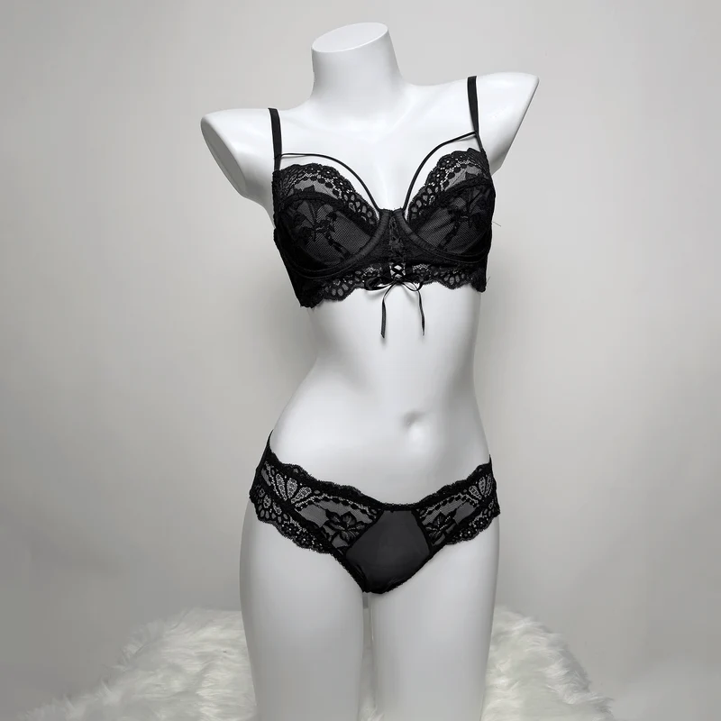 Gothic-Dessous-Set für Damen mit floraler Spitze und Schnürung