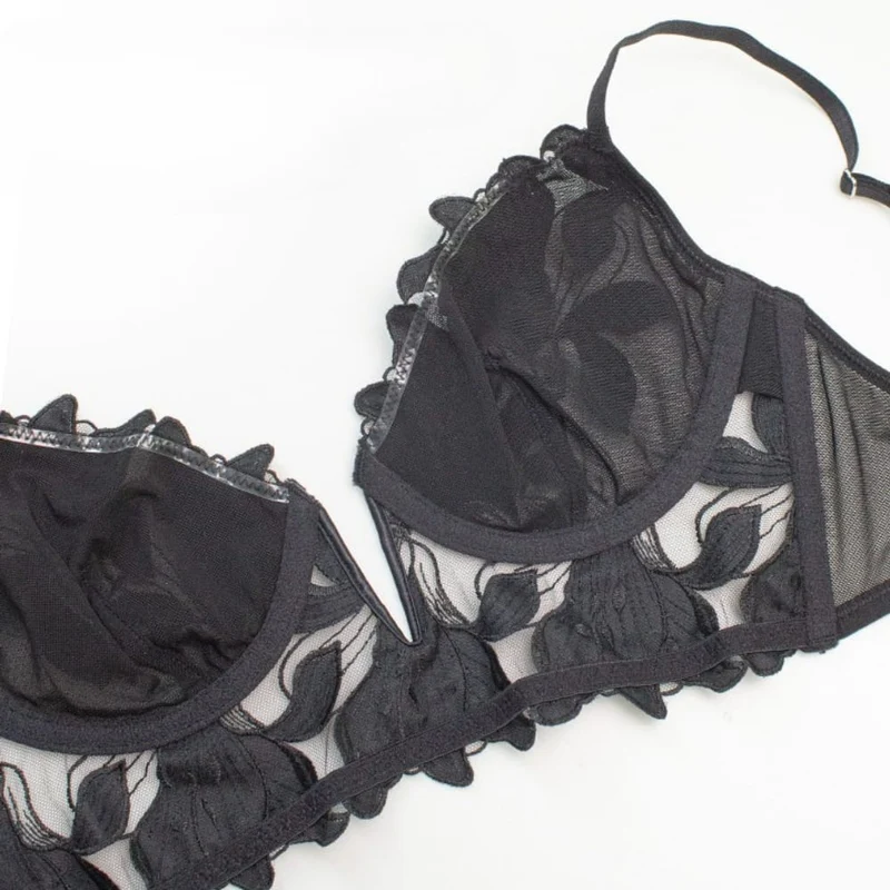 Gothic-Dessous-Set für Damen aus bestickter Spitze mit Blumenmuster
