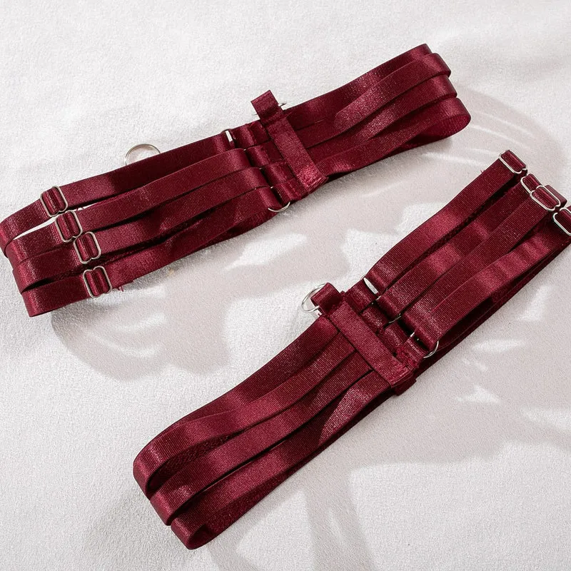 Damen-Dessous-Set aus transparentem Grunge-Mesh mit Handschuhen