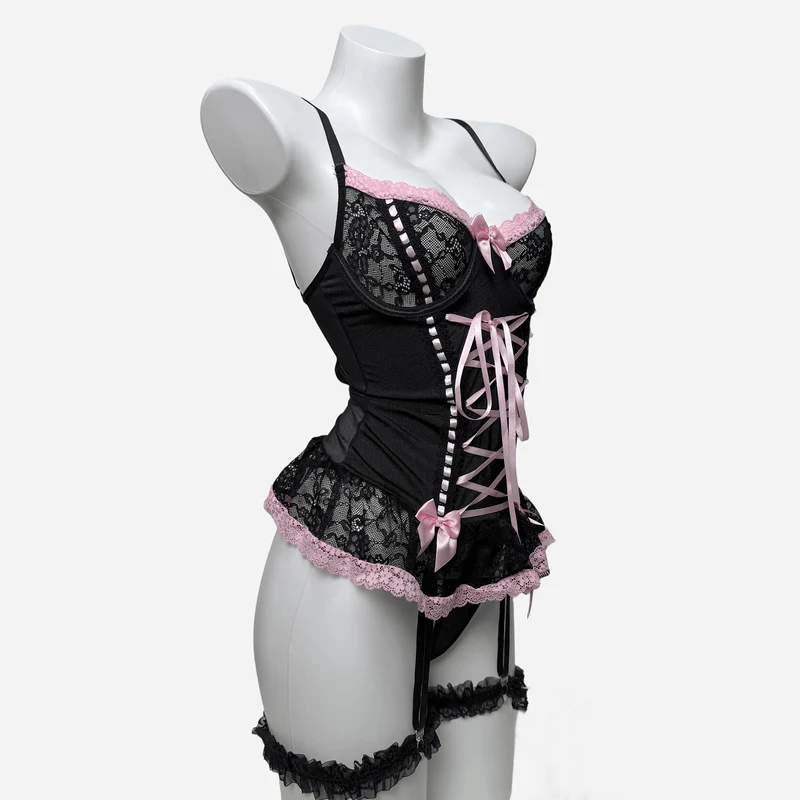 Sexy Dessous-Set mit Schnürung und Strumpfband im Grunge-Stil für Damen