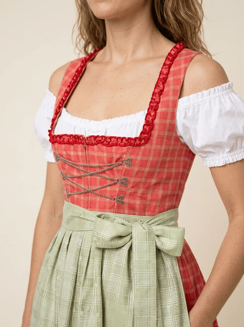 Dirndl Nadine
