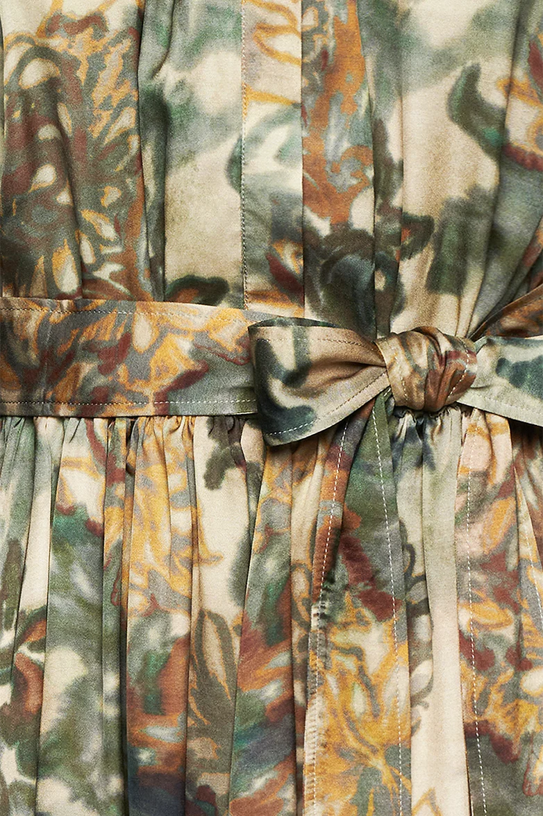 Luftiges Jagdkleid