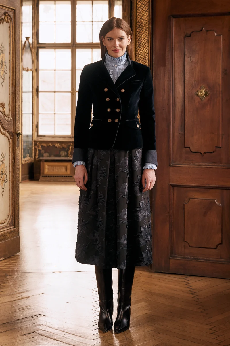 Samtjacke mit Revers