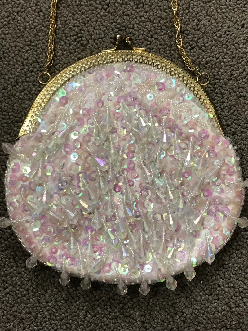 Schicke Pailetten Handtasche im 20er Jahre Stil