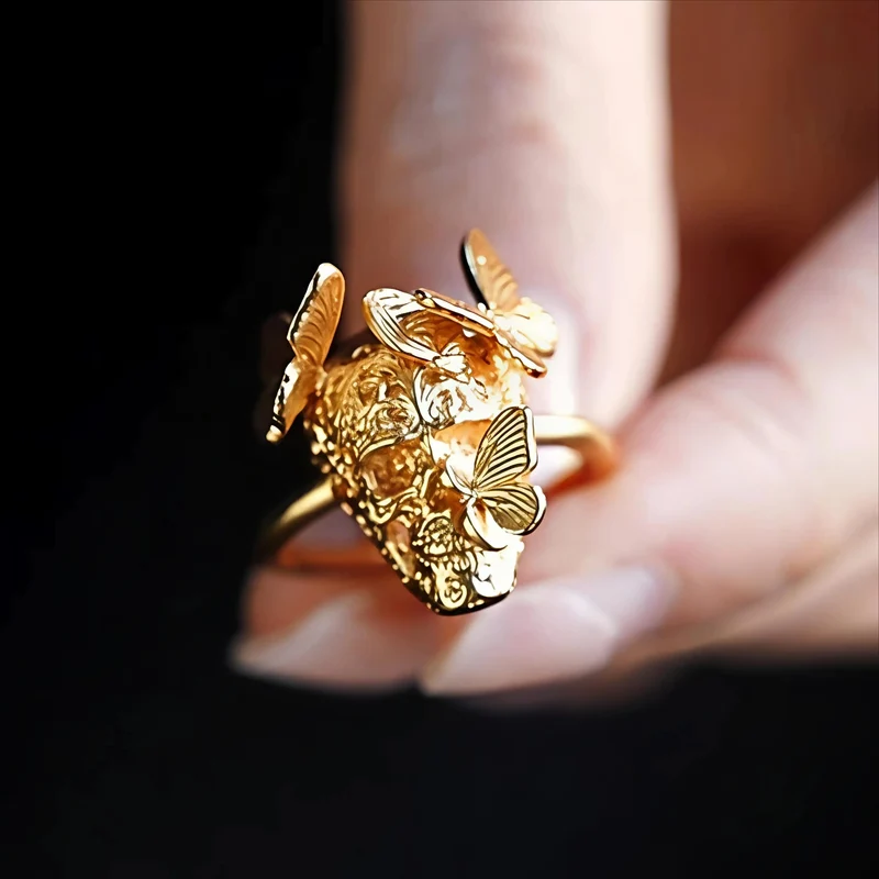 Gothic-Ring für Damen mit Totenkopf- und Schmetterlingsausschnitt, offener Band