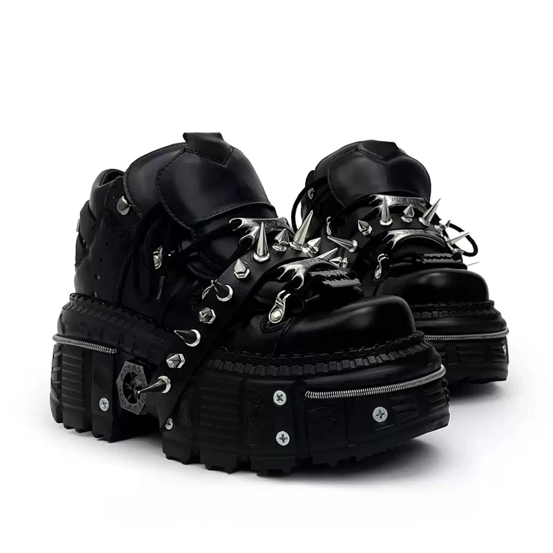Punk-Schuhe für Damen mit Nietenriemen, runder Zehenpartie und dicker Sohle
