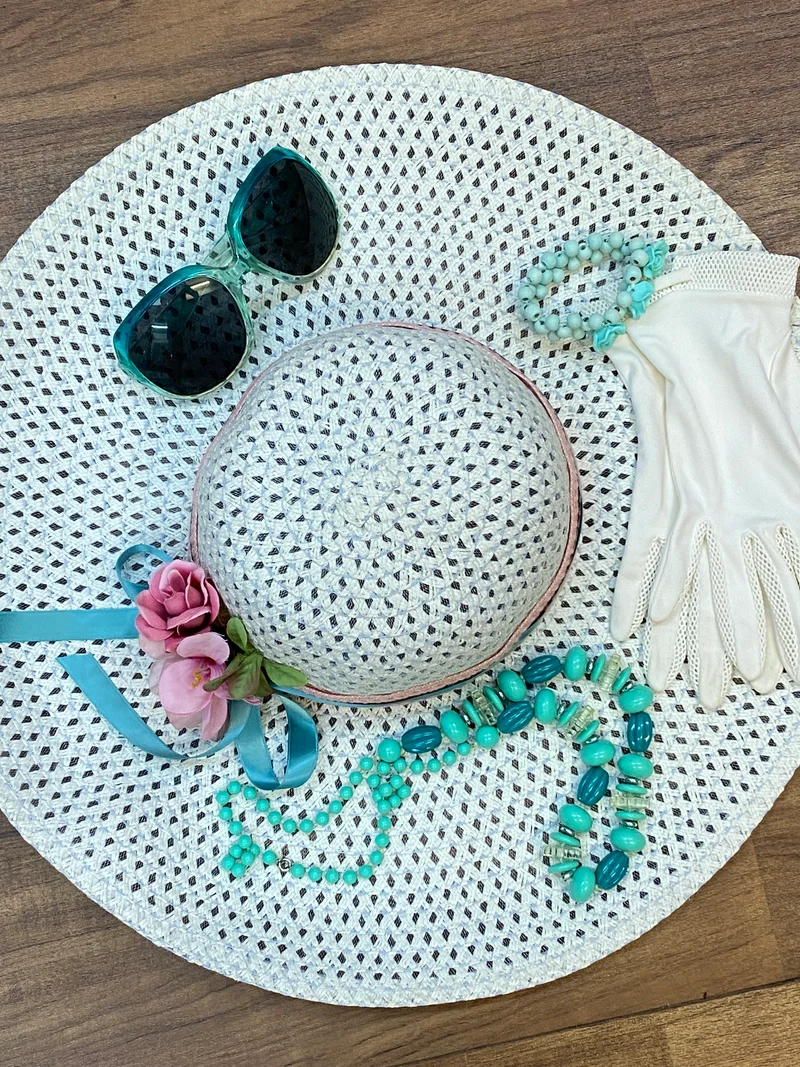 50er Jahre Retro Damen-Outfit Gr. 42 mit Hut, Handschuhen & Accessoires