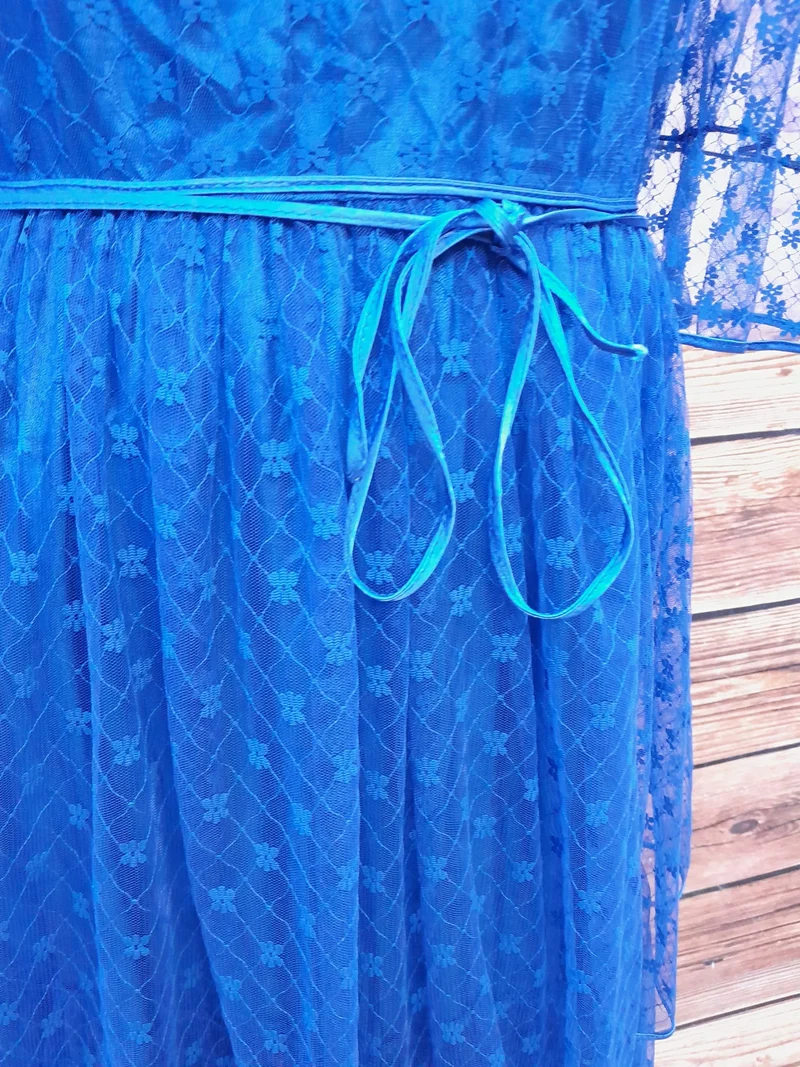 70er Jahre Vintage Spitzenkleid Blau – Maxikleid mit Volants & Transparenz True Vintage