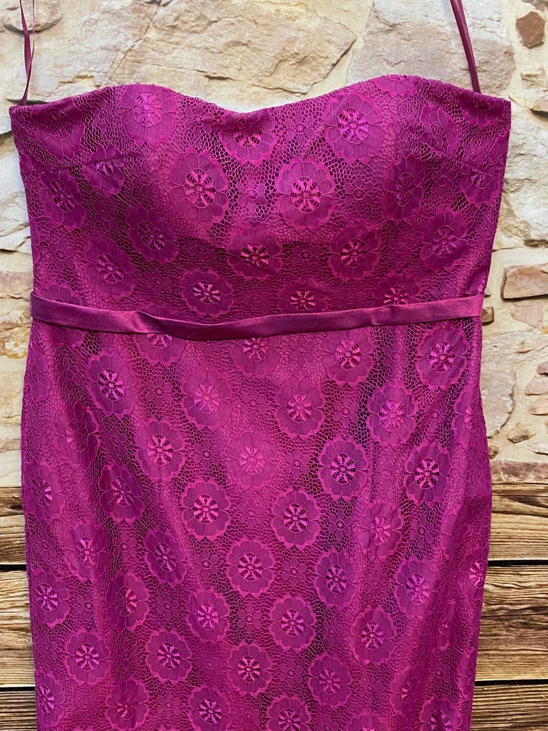 Etuikleid purpur Spitze trägerlos Fashion New York Gr. 48