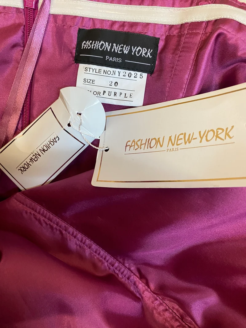 Etuikleid purpur Spitze trägerlos Fashion New York Gr. 48