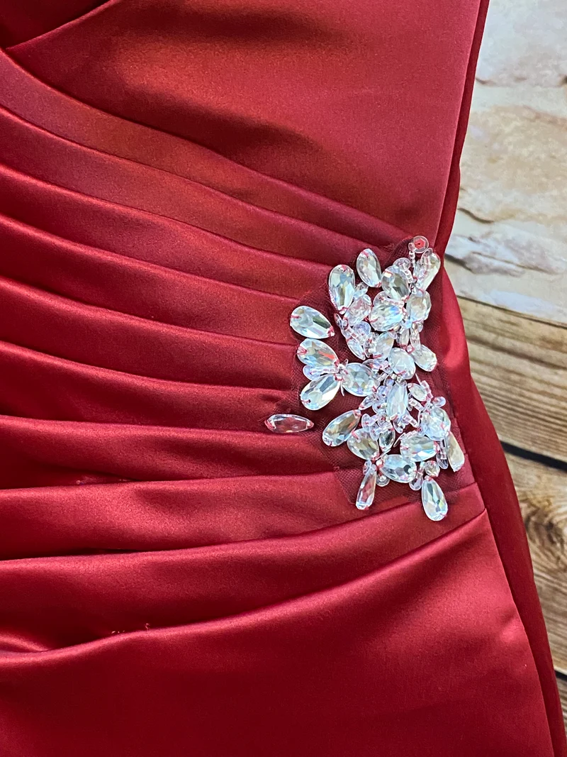 Cocktailkleid rubinrot Herz-Ausschnitt Mori Lee Gr. 38