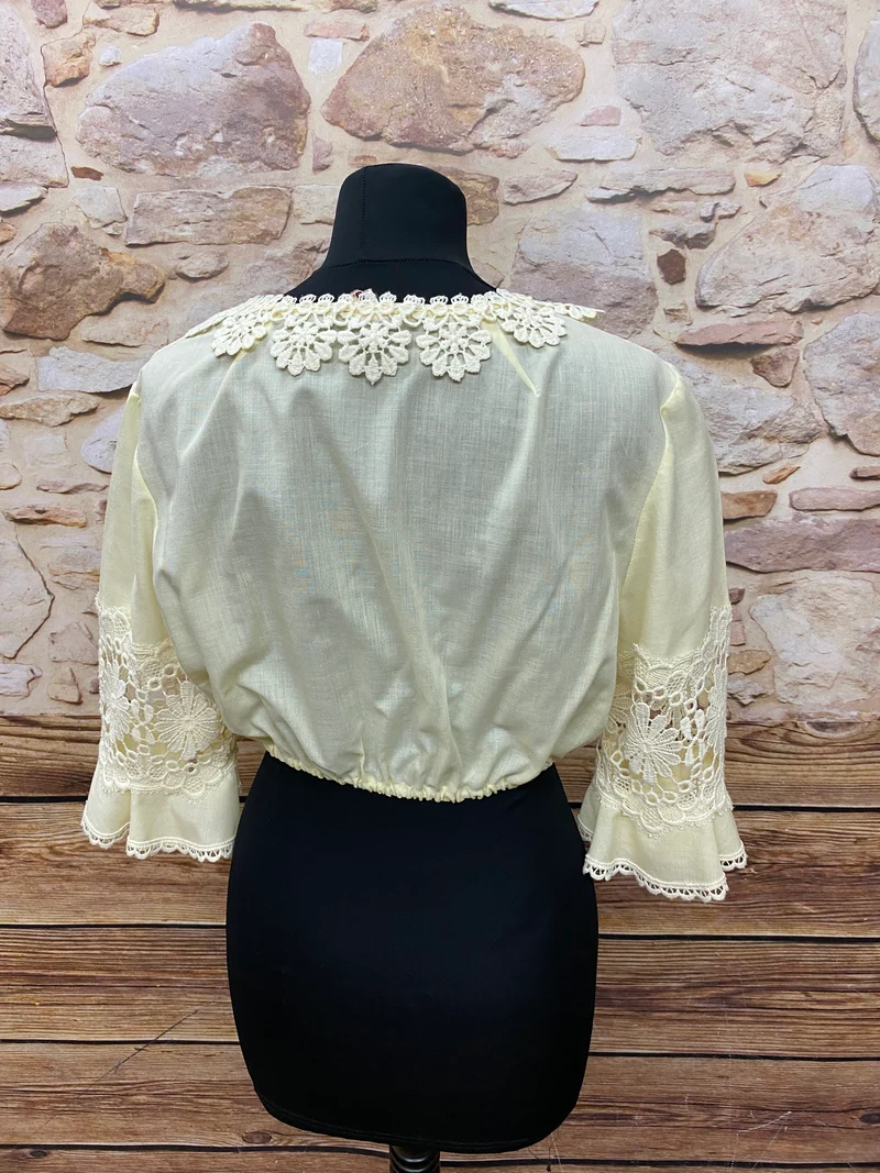 Vintage Dirndlbluse creme - 1970er Jahre, Gr.44