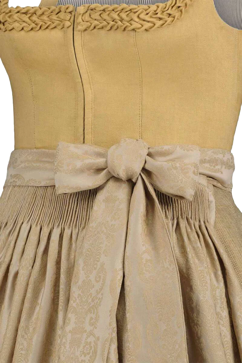 Dirndl mit Herzchenrüsche Hakenverschluss