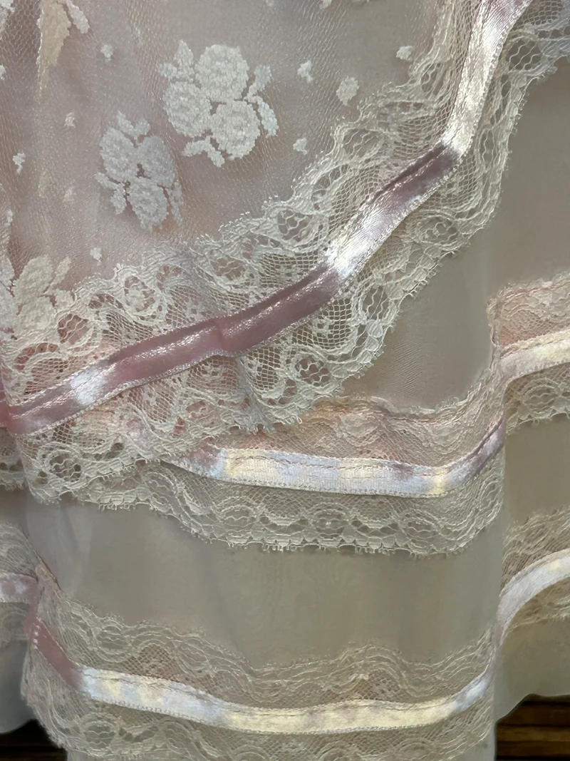 Rosafarbenes Spitzenkleid + Bolero, 70er-Romantik, Unikat