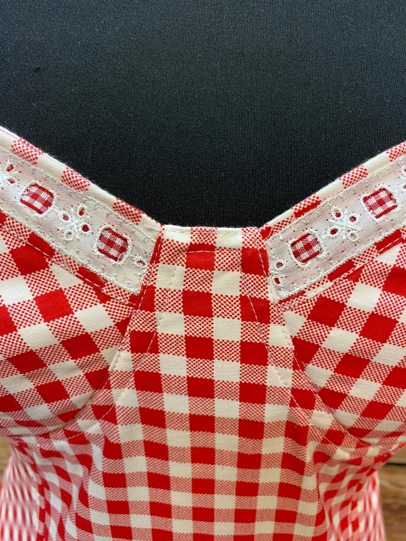 Vintage Trachtenmieder rot weiß kariert Gr. 34