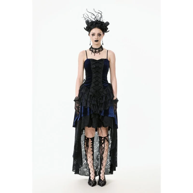 Gothic-Brautkleid mit floralem, mehrlagigem Spitzenbesatz und asymmetrischem Saum