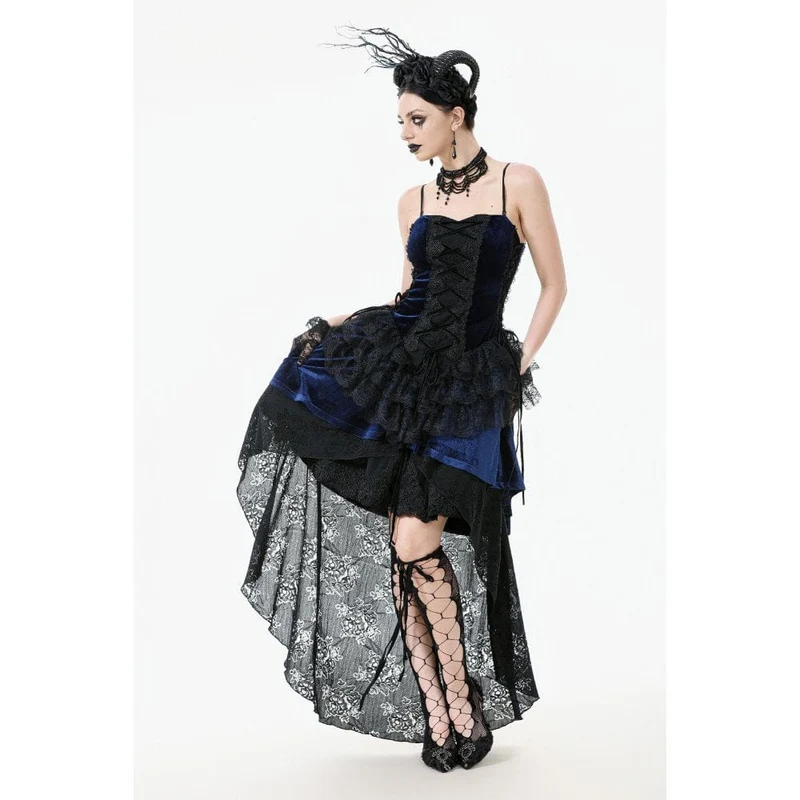 Gothic-Brautkleid mit floralem, mehrlagigem Spitzenbesatz und asymmetrischem Saum