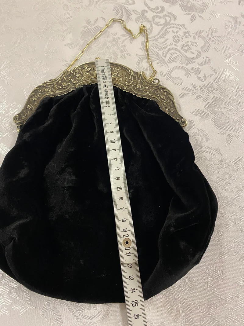 Vintage Samt-Abendtasche mit Putten-Metallrahmen – 1950er Jahre