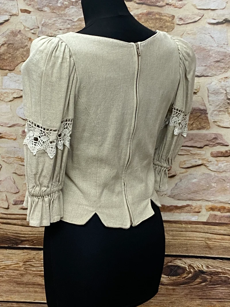 Trachtenbluse – Folklore-Stil - Größe 36