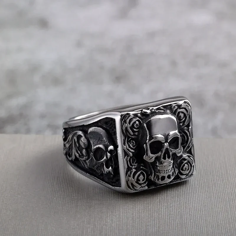 Punk-Totenkopf-Rosenring für Herren
