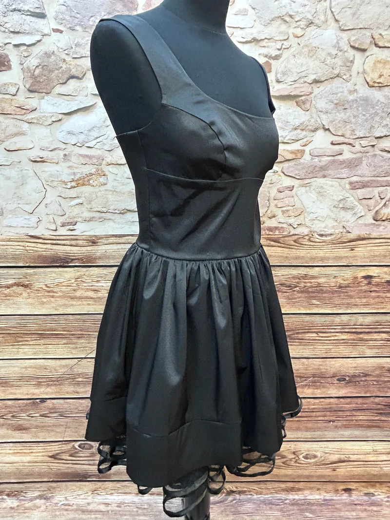 Cocktailkleid schwarz 50er Stil Goddess London Gr. 38